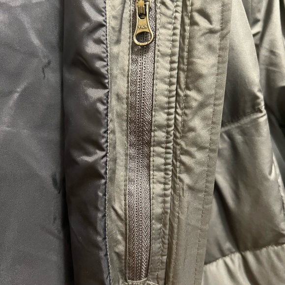 Women’s Gray Columbia Down Parka Size Small. In great shape, barely worn. - Picture 5 of 8